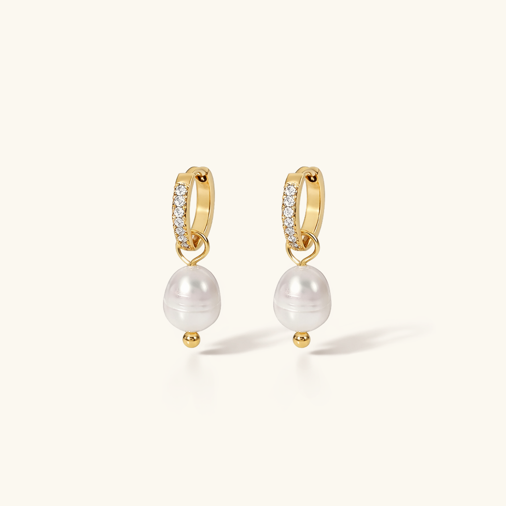 Sara Pearl Earrings