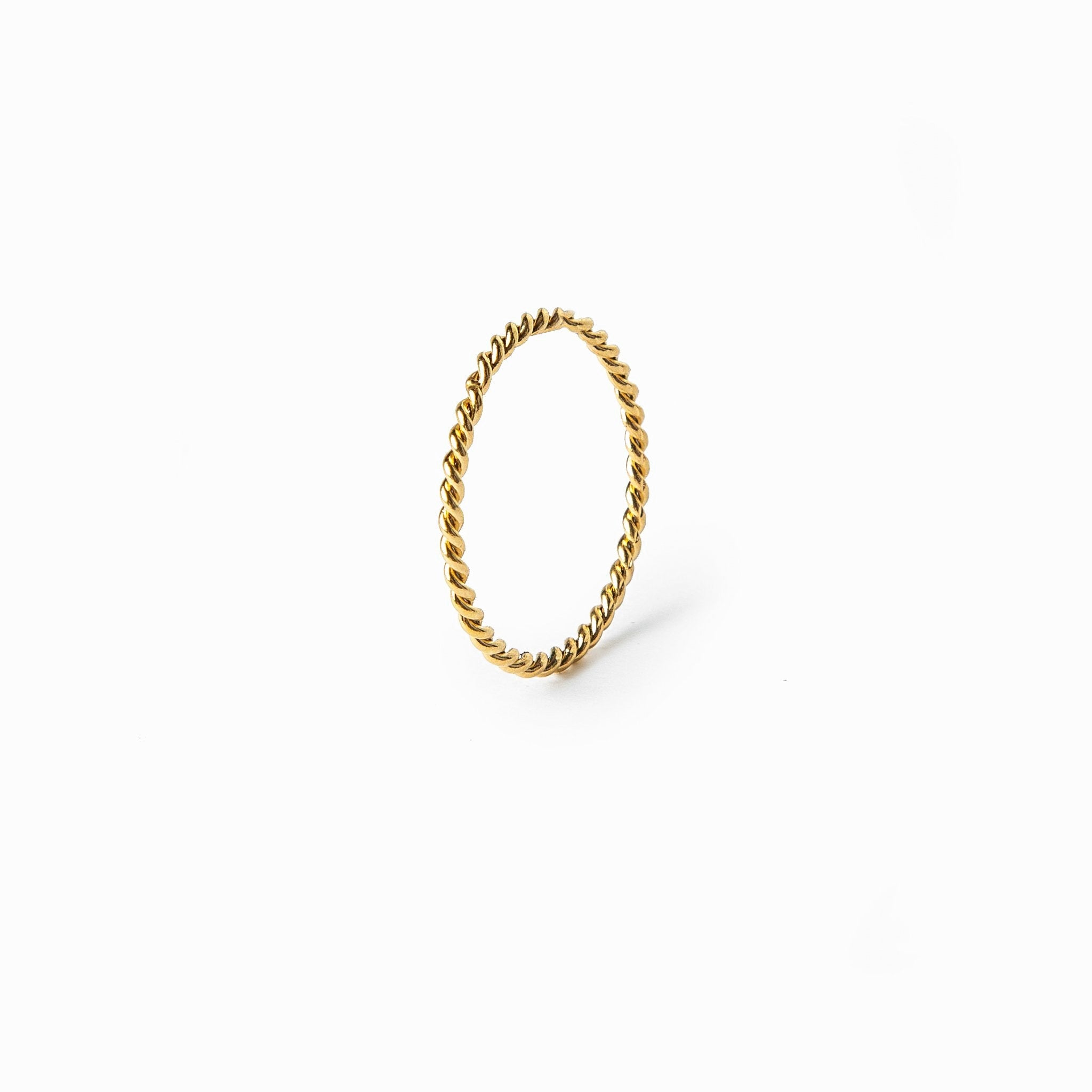 Thin Rope Twist Chain Ring