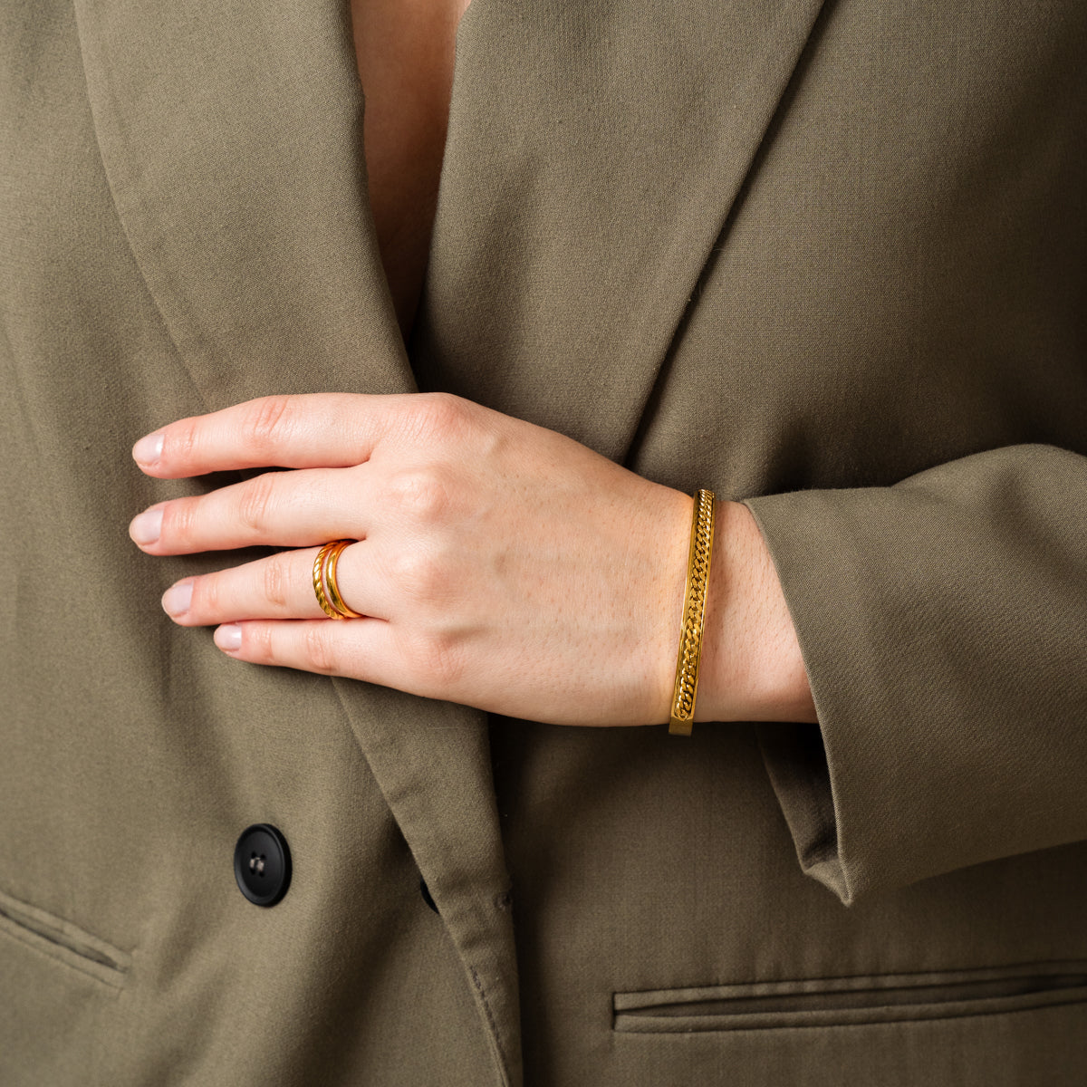 Curb Chain Bangle Bracelet