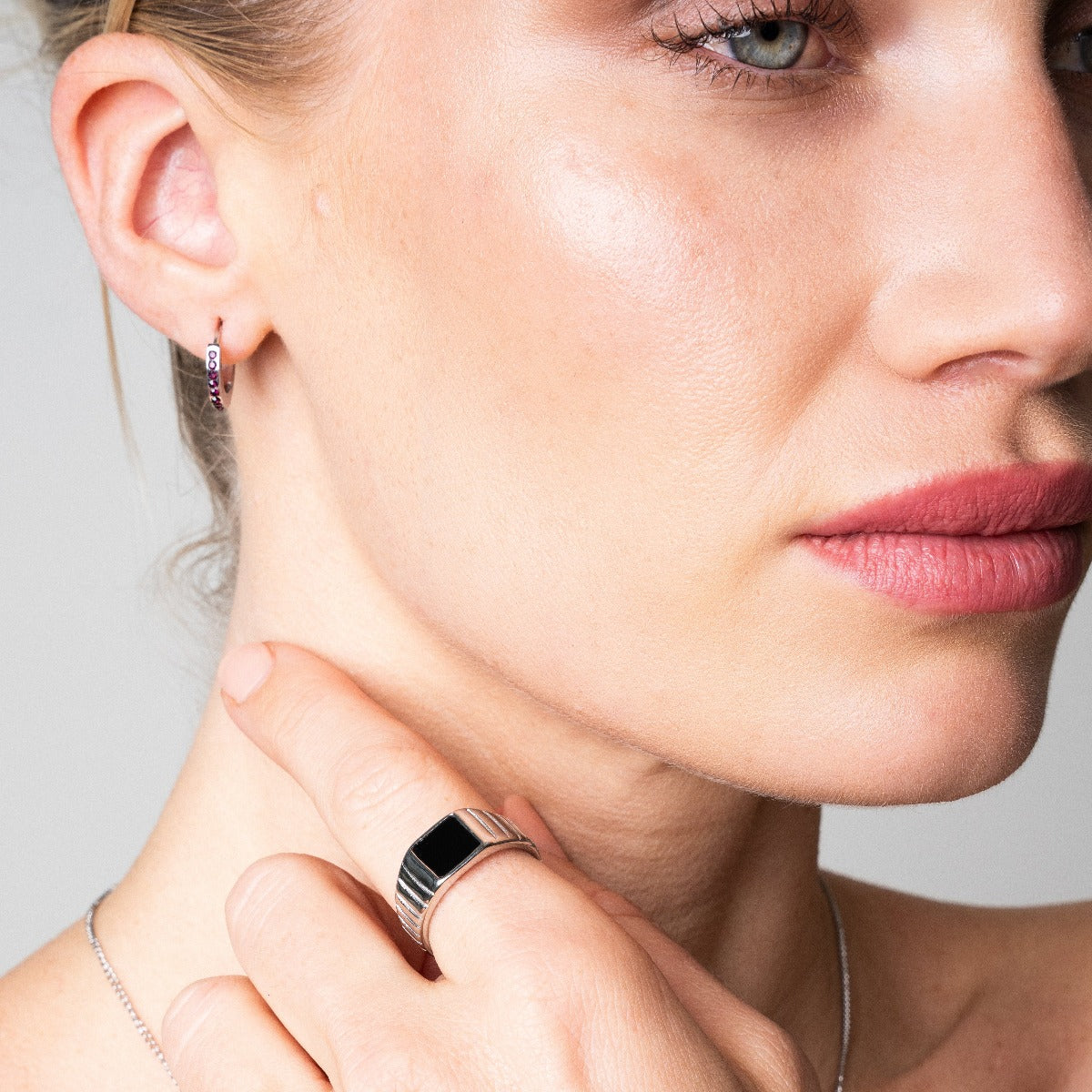 Noir Stone Ring - Silver