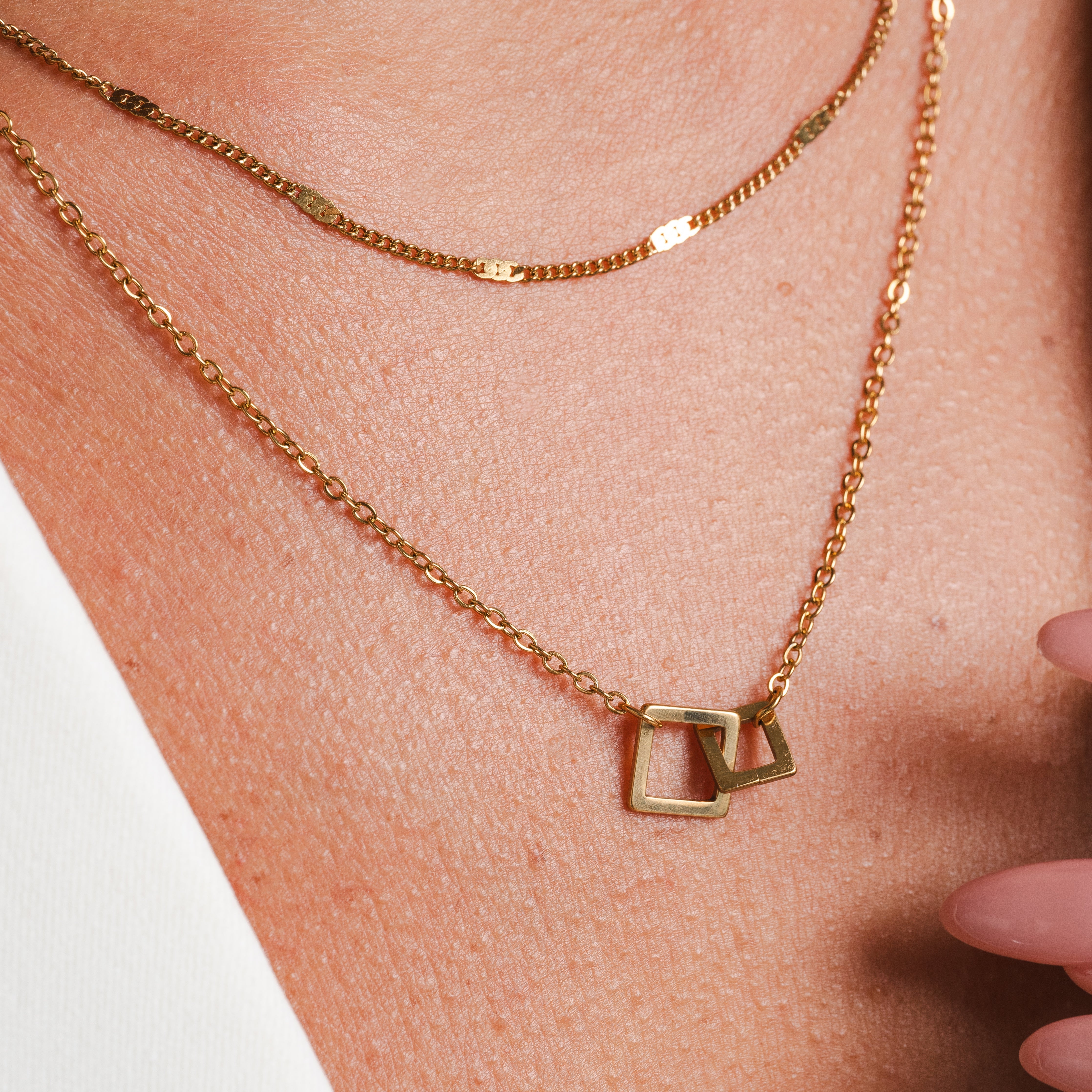 Square Link Pendant Necklace