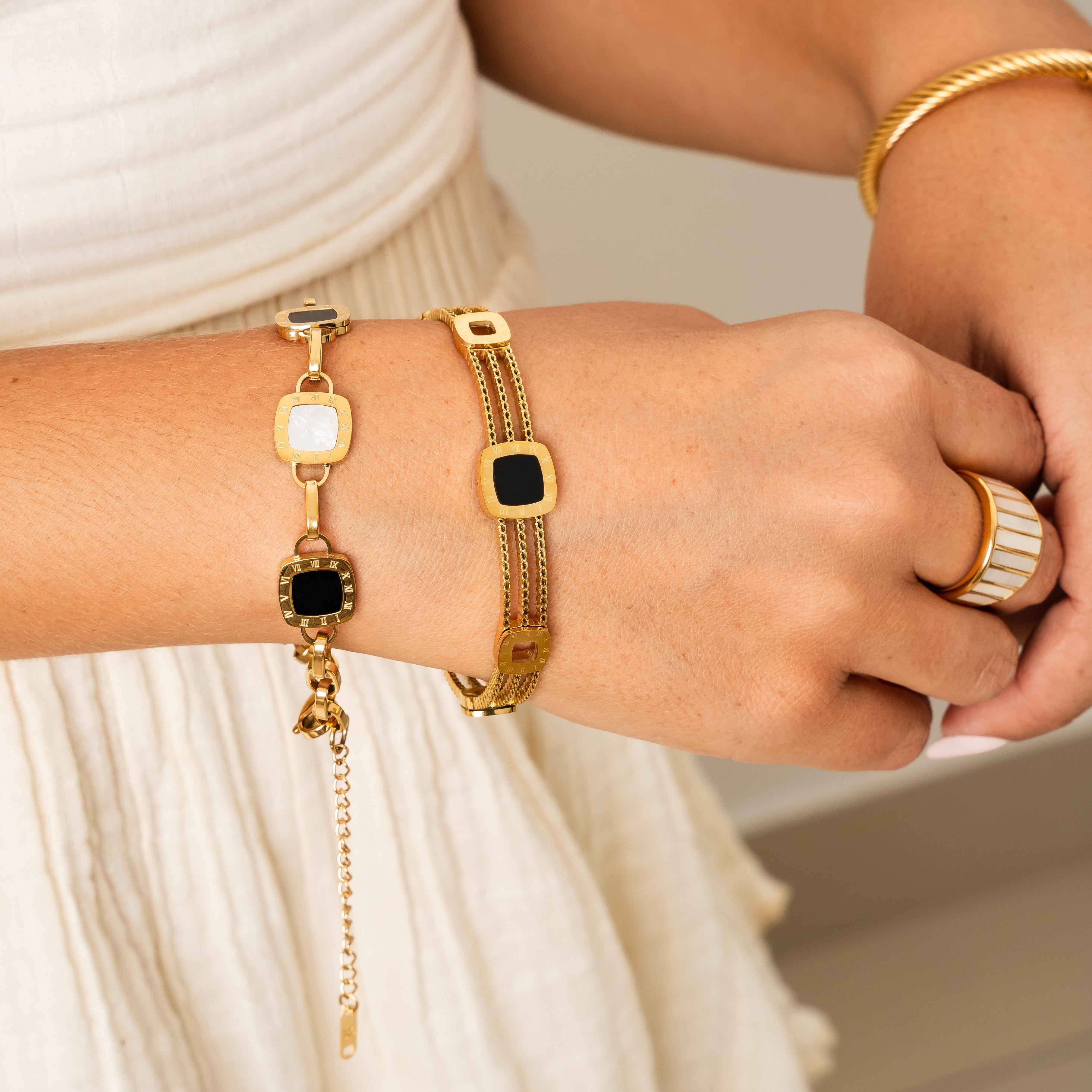 Square Monochrome Clip Chain Bracelet