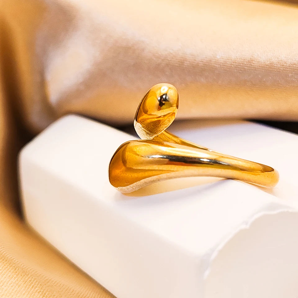 Aurora™ Adjustable Ring
